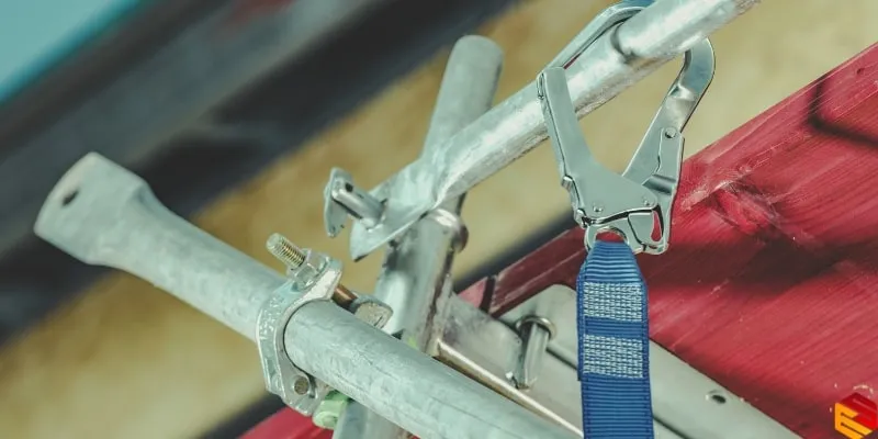 لنیارد ایمنی لنیارد ایمنی